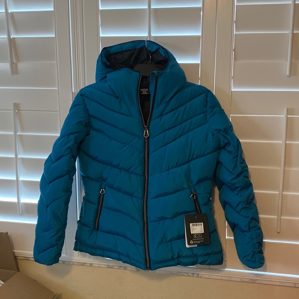 Women’s blue puffer jacket